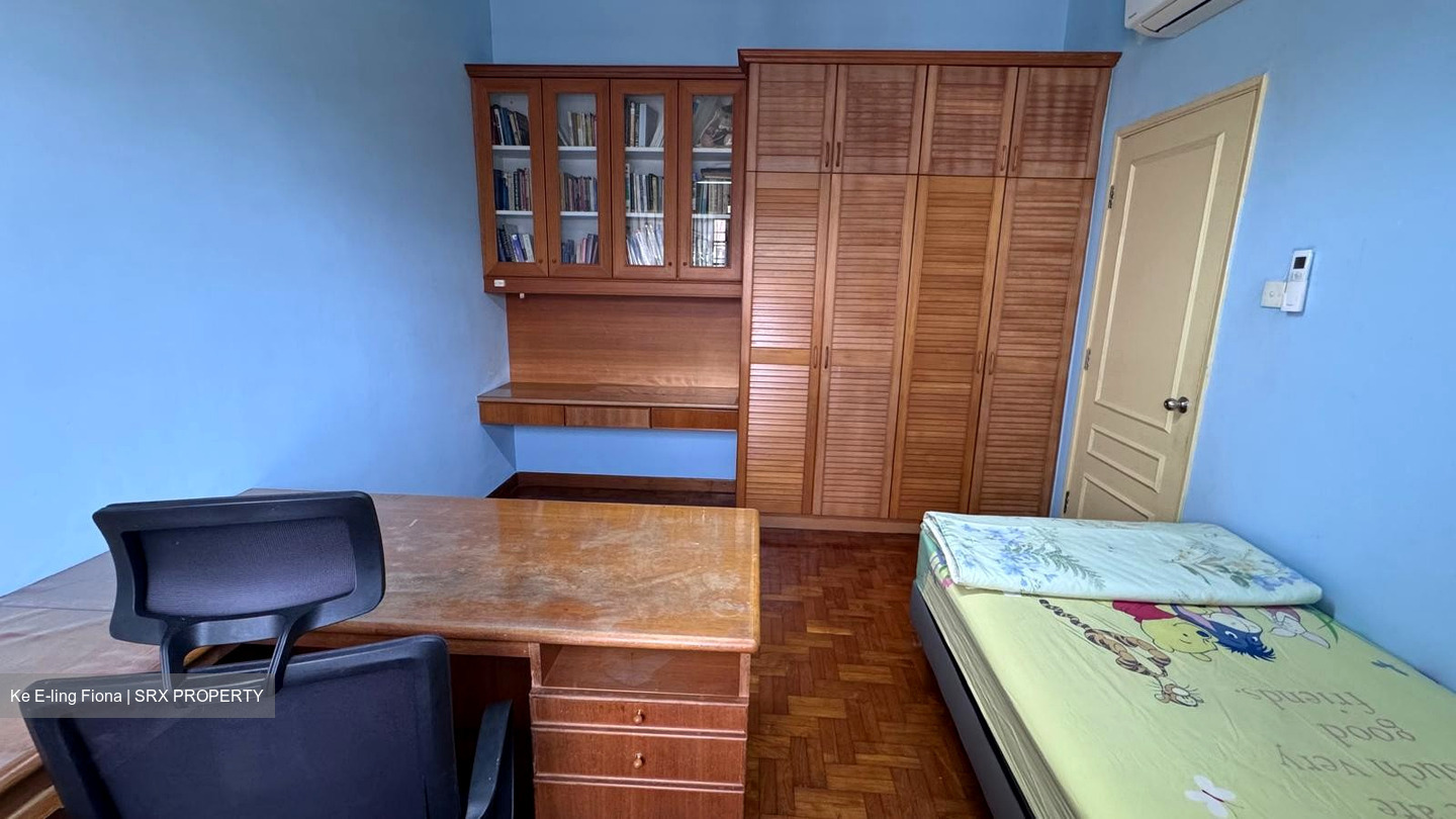 Yunnan Crescent (D22), Terrace #557485121